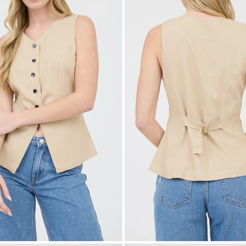 Brand New Blu Pepper Beige Button-Down Sleeveless Top button front vest